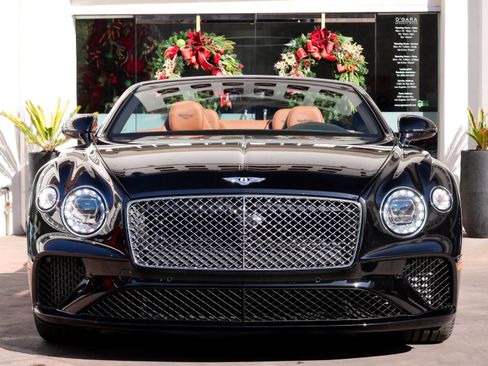 Used 2020 Bentley Continental GT image 9