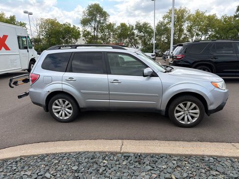 Used 2012 Subaru Forester 2.5X Premium AWD/4WD image 4