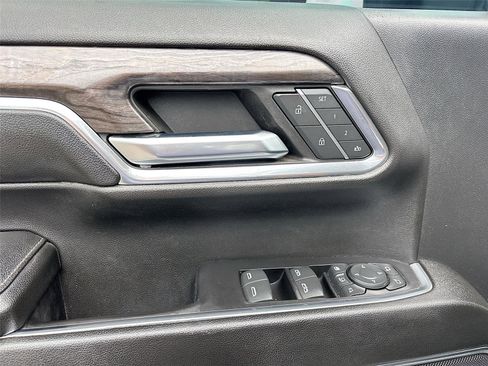 Used 2024 Chevrolet Silverado 2500 LTZ w/ LTZ Plus Package image 18