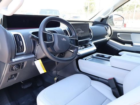 New 2027 Ford Expedition Platinum AWD/4WD image 18