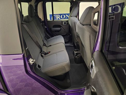 New 2026 Jeep Gladiator Sport image 34