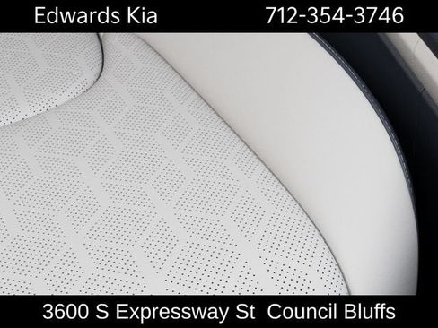 New 2026 Kia Carnival EX FWD image 26