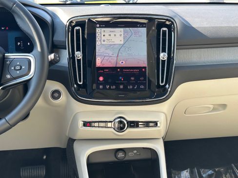 New 2026 Volvo XC40 B5 Plus w/ Protection Package Premier image 11