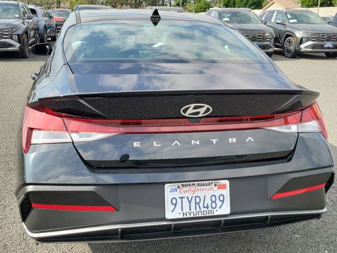 Certified 2025 Hyundai Elantra Sport w/ Cargo Package image 22