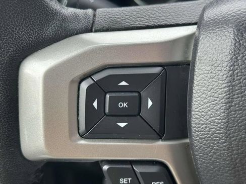 Used 2020 Ford F150 Lariat w/ Equipment Group 502A Luxury AWD/4WD image 21