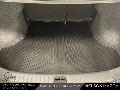 Used 2018 Nissan Sentra SR w/ Protection Package image 39