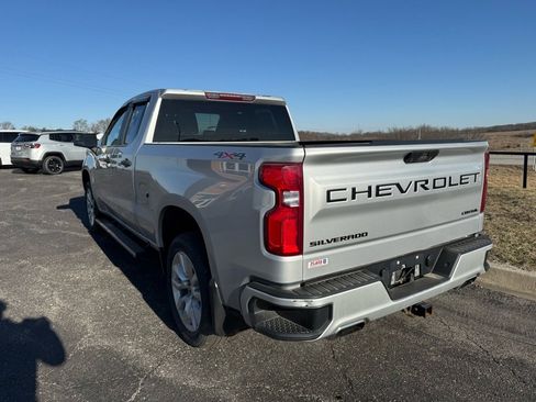 Used 2020 Chevrolet Silverado 1500 Custom w/ Custom Value Package image 9