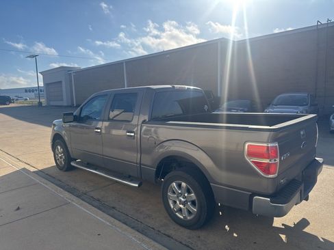 Used 2013 Ford F150 XLT w/ XLT Chrome Pkg image 6