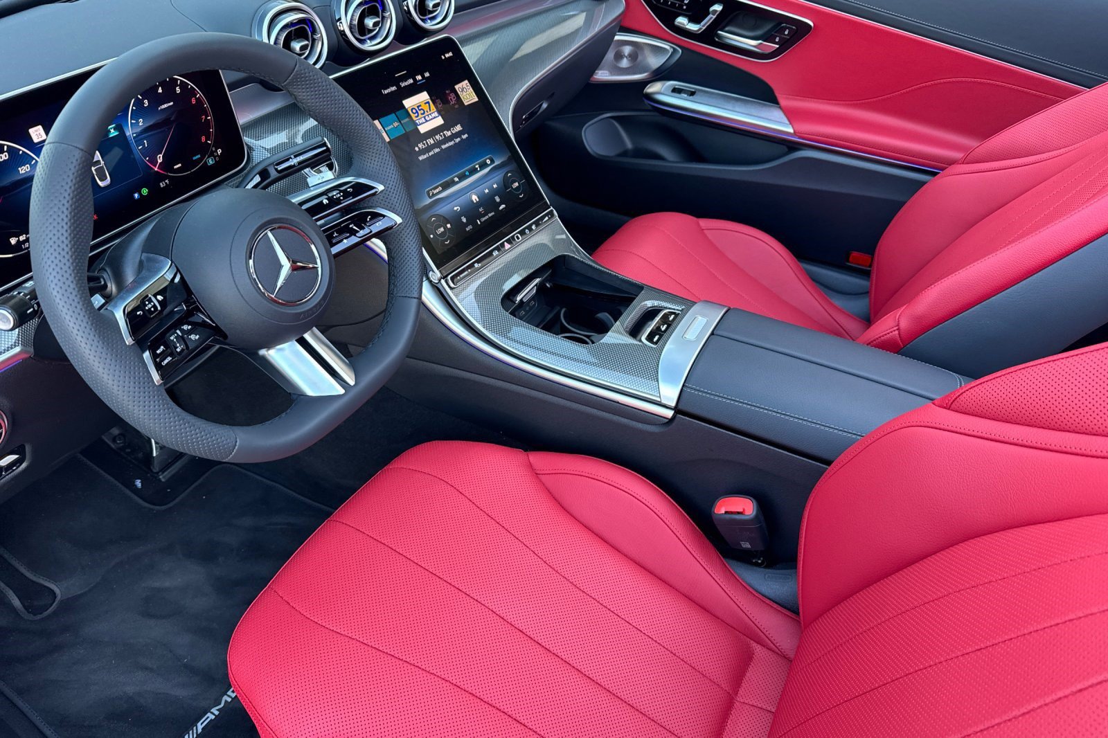New 2026 Mercedes-Benz CLE 450 4MATIC Cabriolet image 4