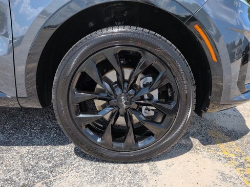 Used 2023 Kia Sorento SX AWD/4WD image 9