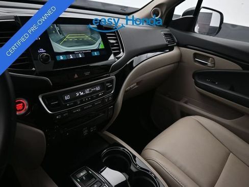 Used 2022 Honda Pilot Touring image 12