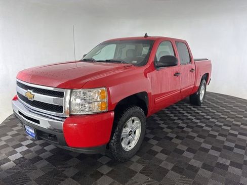 Used 2010 Chevrolet Silverado 1500 LT w/ Interior Plus Package AWD/4WD image 4