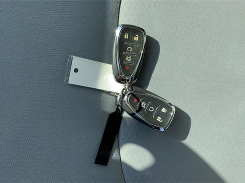 Used 2021 Chevrolet Malibu LT image 21