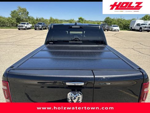 Used 2022 RAM 1500 Limited AWD/4WD image 9