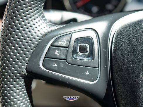Used 2017 Mercedes-Benz E 300 image 24