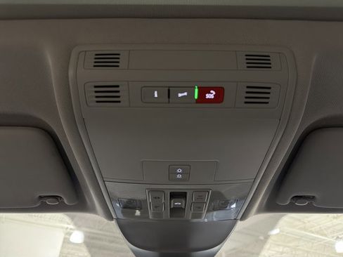 New 2026 Volkswagen Taos SE AWD/4WD image 34