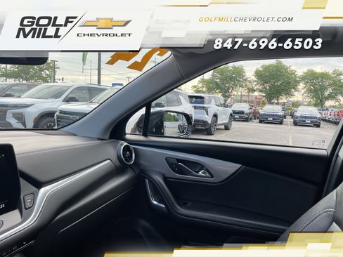 Used 2024 Chevrolet Blazer LT w/ Midnight/Sport Edition FWD image 25