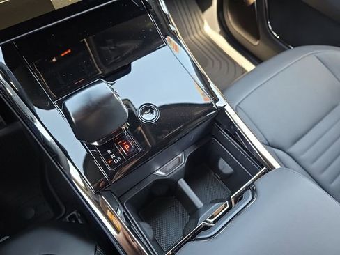 New 2026 Land Rover Range Rover Sport SV AWD/4WD image 18