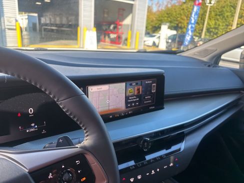 Certified 2025 Nissan Murano SL image 8