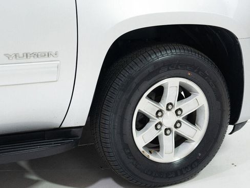 Used 2013 GMC Yukon SLE image 22