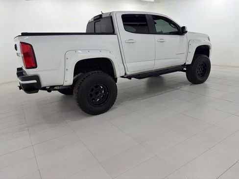 Used 2022 Chevrolet Colorado LT w/ LT Convenience Package image 6