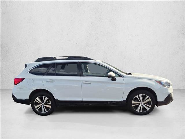 Used 2019 Subaru Outback 3.6R Limited AWD/4WD image 4