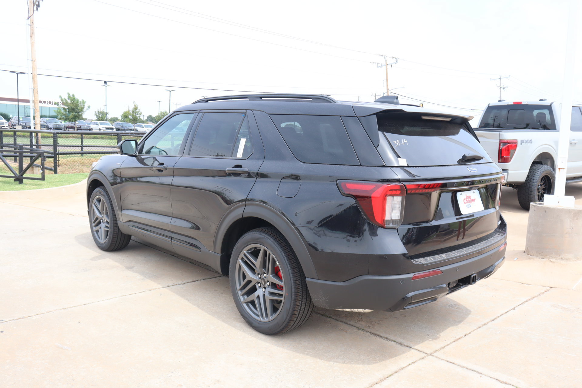 New 2026 Ford Explorer ST-Line w/ ST-Line Street Pack AWD/4WD image 26