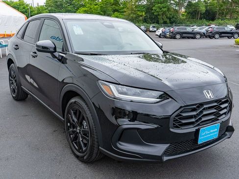 New 2027 Honda HR-V Sport image 4