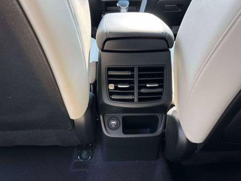 Used 2023 Kia Seltos EX AWD/4WD image 4