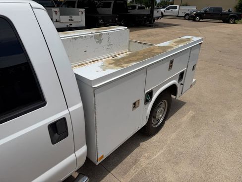 Used 2014 Ford F250 XL w/ Power Equipment Group RWD image 10