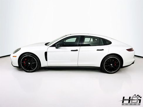 Used 2018 Porsche Panamera Turbo image 9