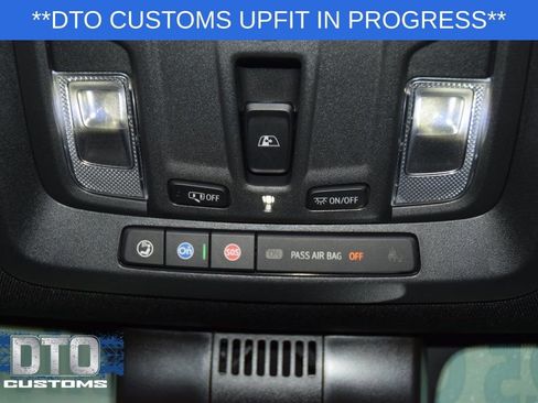 Used 2025 Chevrolet Silverado 1500 High Country w/ Midnight Edition AWD/4WD image 49