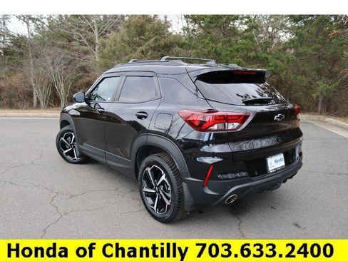 Used 2022 Chevrolet TrailBlazer RS w/ Technology Package image 5