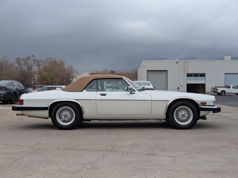 Used 1990 Jaguar XJS V12 Convertible image 2