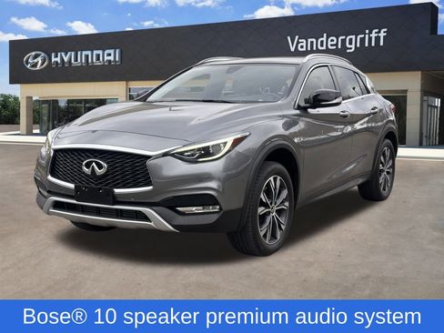 Used 2018 INFINITI QX30 Premium w/ Navigation Package image 4