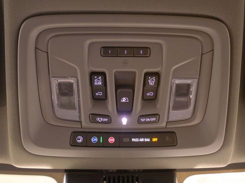 Used 2025 Chevrolet Silverado 1500 RST w/ Convenience Package II image 32