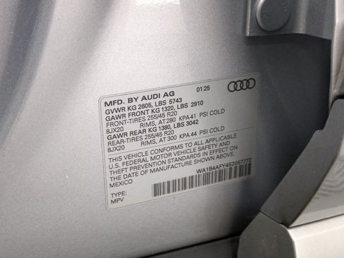 Used 2025 Audi SQ5 Premium Plus AWD/4WD image 29