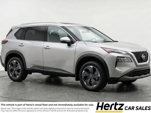 Used 2025 Nissan Rogue SV image 1