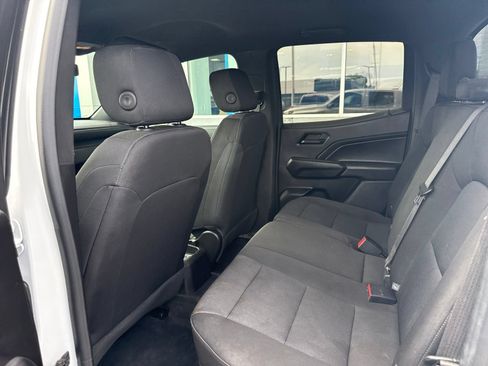 Used 2023 Chevrolet Colorado W/T w/ WT Convenience Package II AWD/4WD image 15