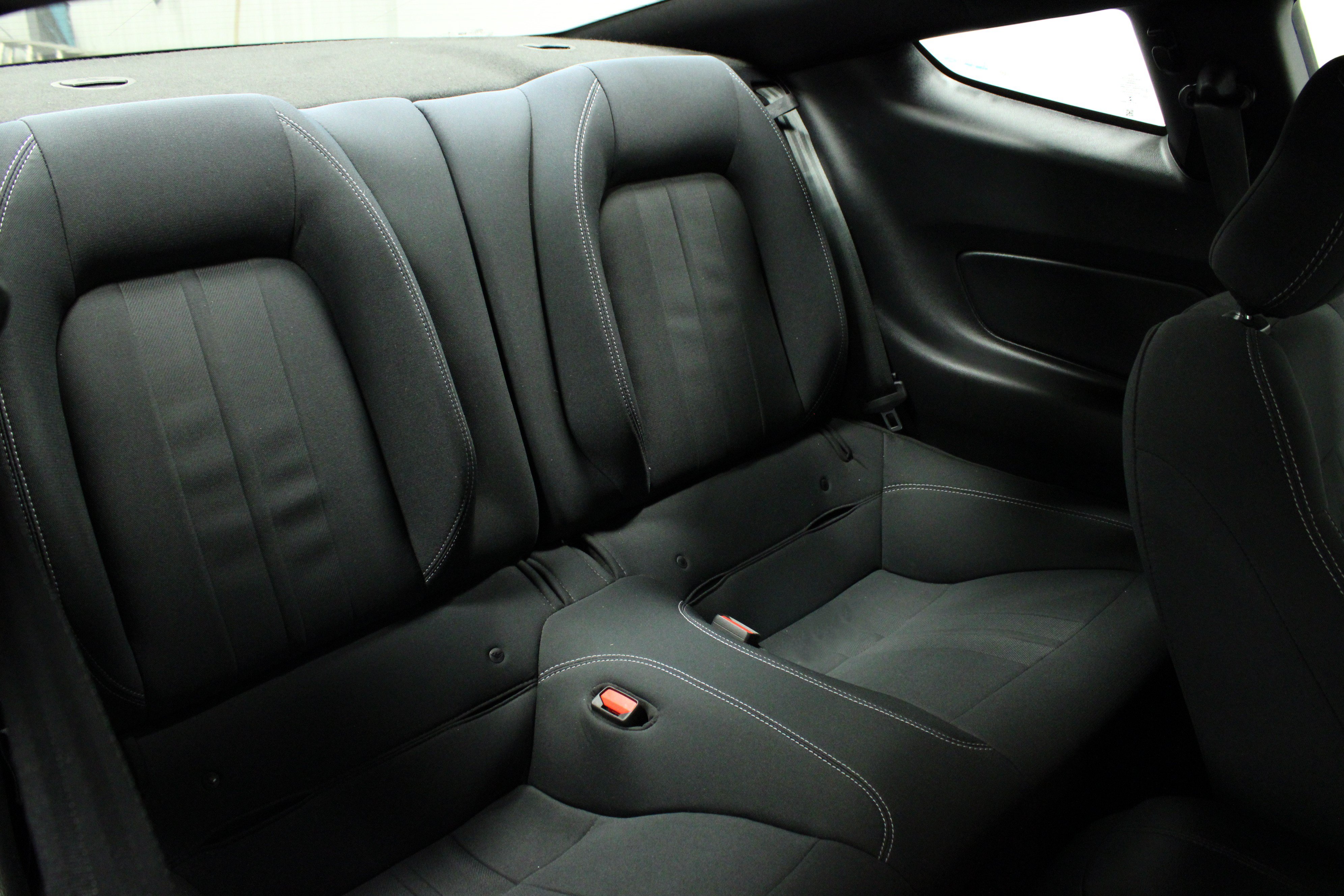 Used 2022 Ford Mustang Coupe RWD image 14