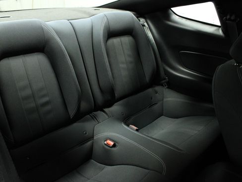 Used 2022 Ford Mustang Coupe RWD image 14