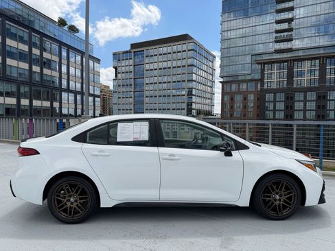 Used 2024 Toyota Corolla Sedan w/ SE Convenience Package FWD image 8