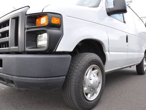 Used 2011 Ford E-150 and Econoline 150 w/ PWR Group RWD image 2