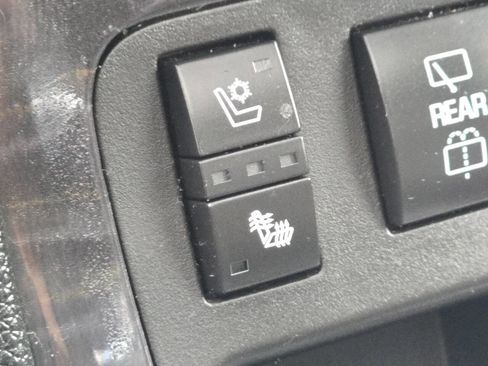 Used 2016 Buick Enclave Premium w/ Experience Buick Package image 19