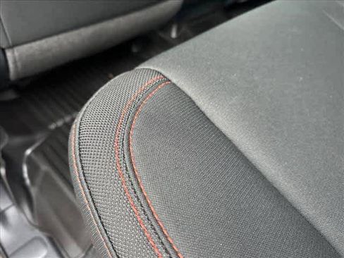 Used 2025 Nissan Frontier PRO-4X w/ Interior Protection Package image 13