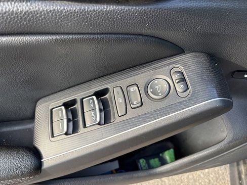 Used 2022 Honda Civic Touring image 17