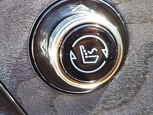 New 2025 Cadillac Escalade IQ Luxury 2 w/ LPO, Etrunk Organizer Package image 22