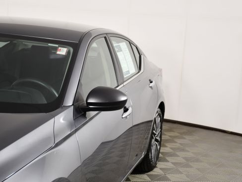 Used 2024 Nissan Altima 2.5 SV FWD image 13