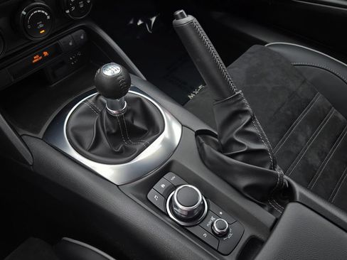 Used 2023 MAZDA MX-5 Miata Club w/ Brembo/BBS Recaro Package RWD image 18