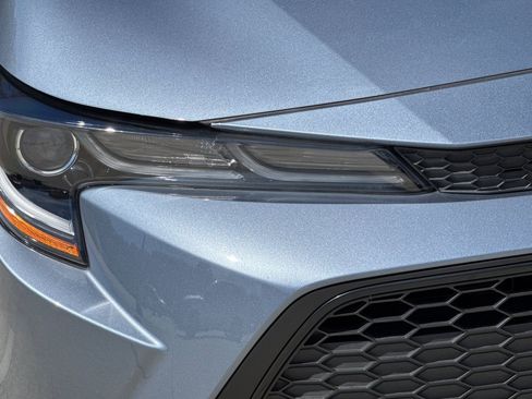 Used 2022 Toyota Corolla LE FWD image 11